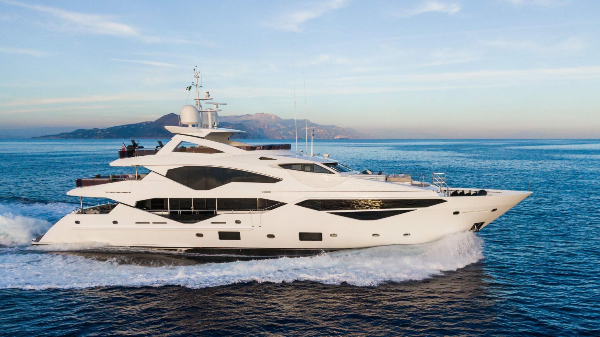 buy yacht in usa